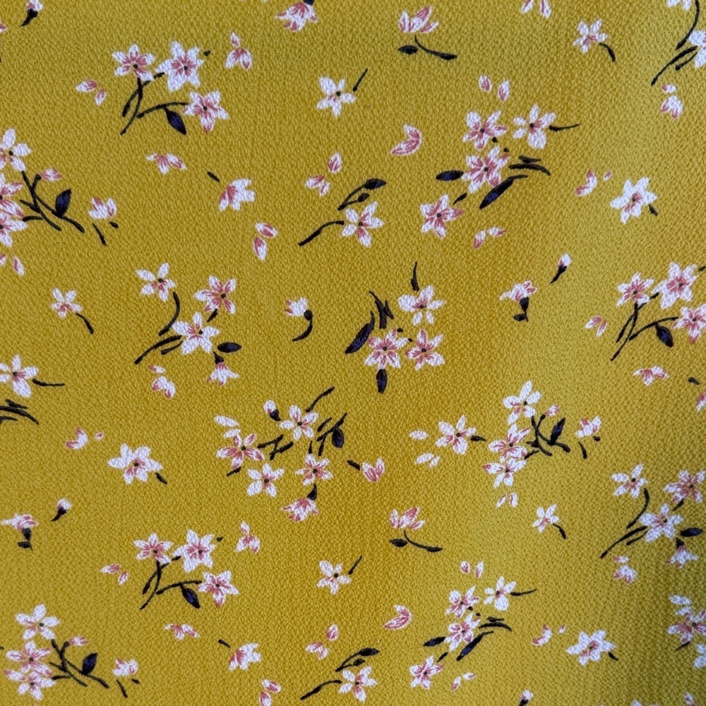 Everly 3/4 Bell Sleeve Mustard Floral Blouse Small - Picture 8 of 8